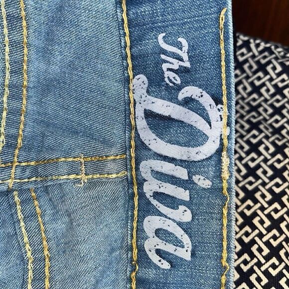 Old Navy The Diva blue jeans 6 - Picture 3 of 4